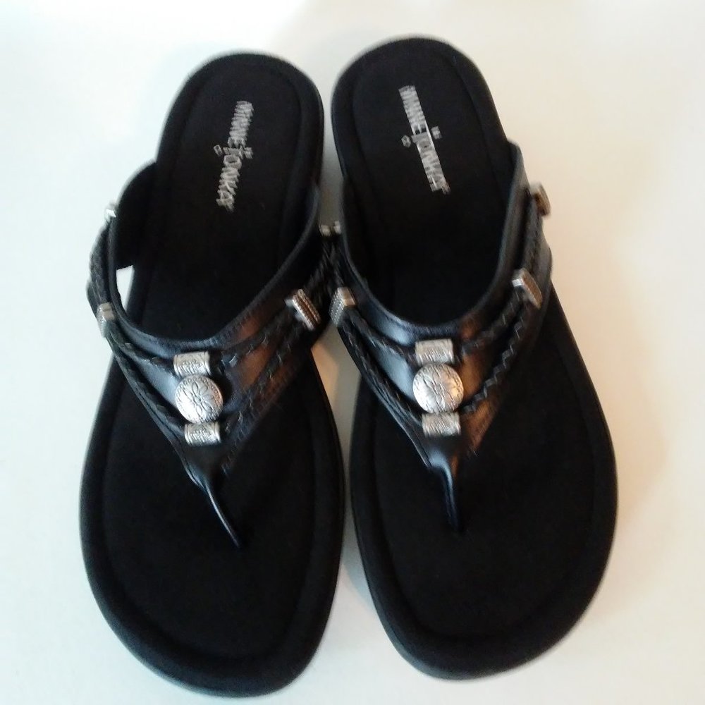 Minnetonka Thong Flip Flop Sandal Black 10